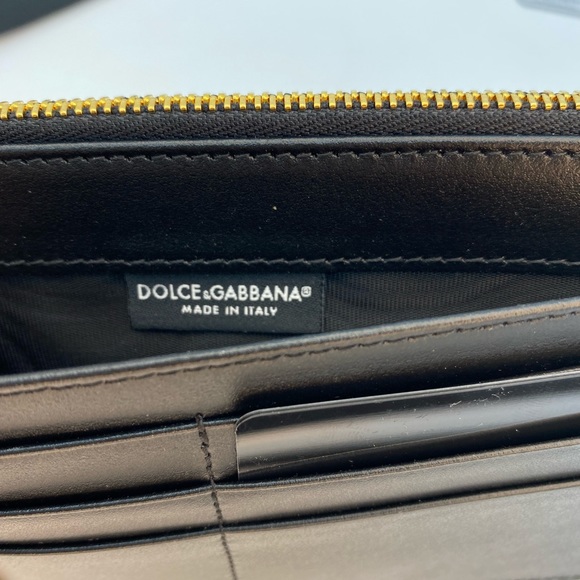 Dolce & Gabbana Card Holder - Picture 9 of 9